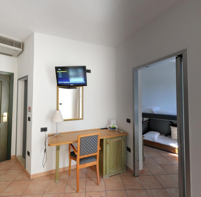 Hotel Plaza Llido Degli Estensi Cameră foto